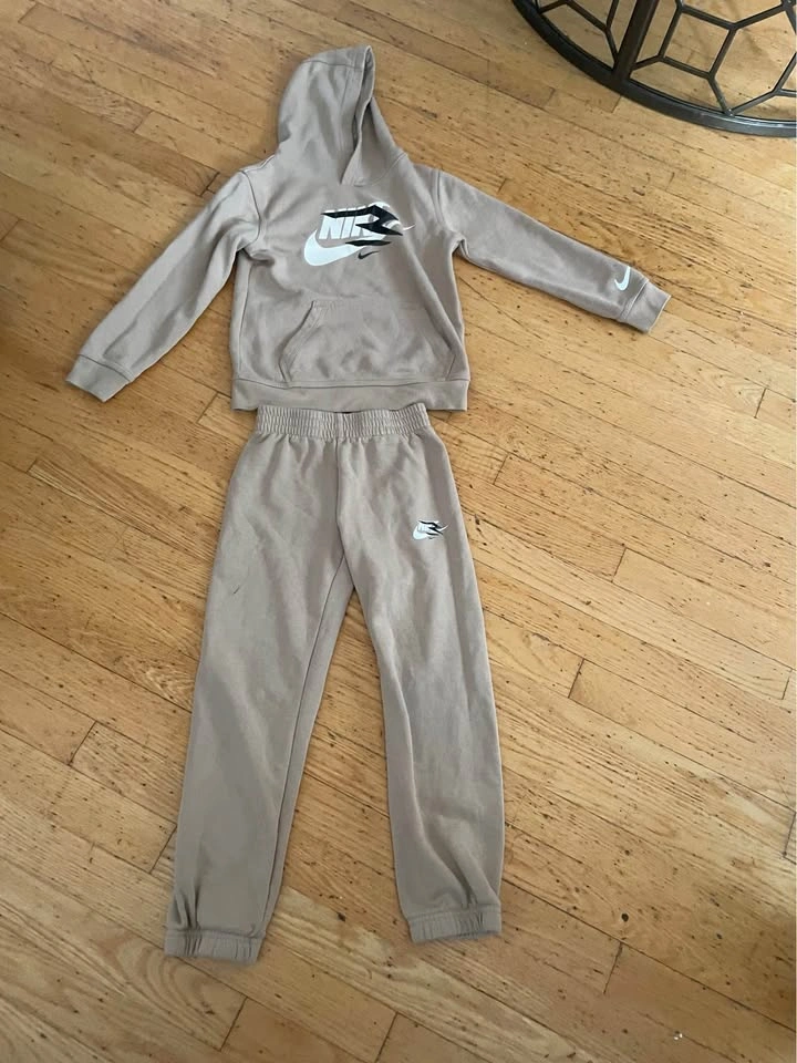 Kids Nike Tracksuit - Unisex - photo 2