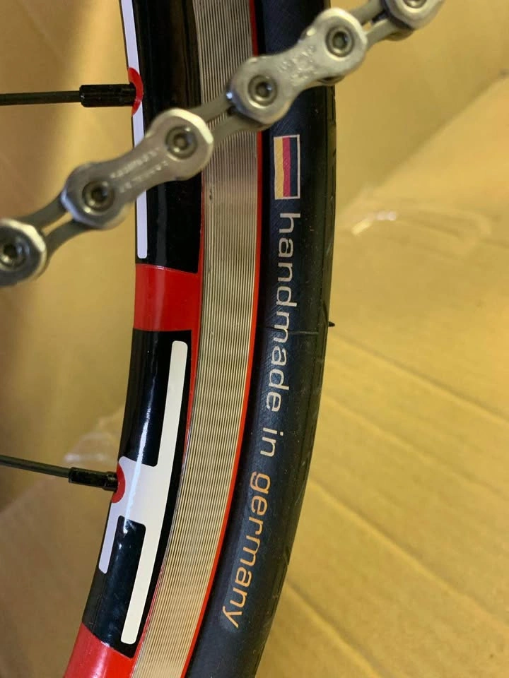BMW M Carbon Fiber Racing Bike - photo 3