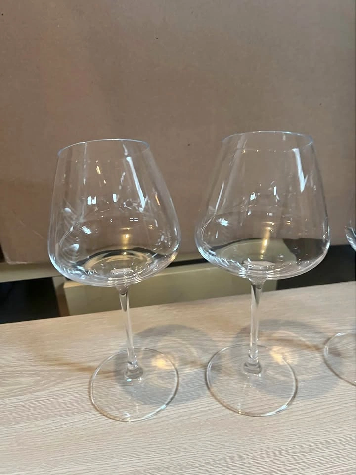 Set of 4 Elegant Stemmed Wine Glasses (2 Styles) - $25