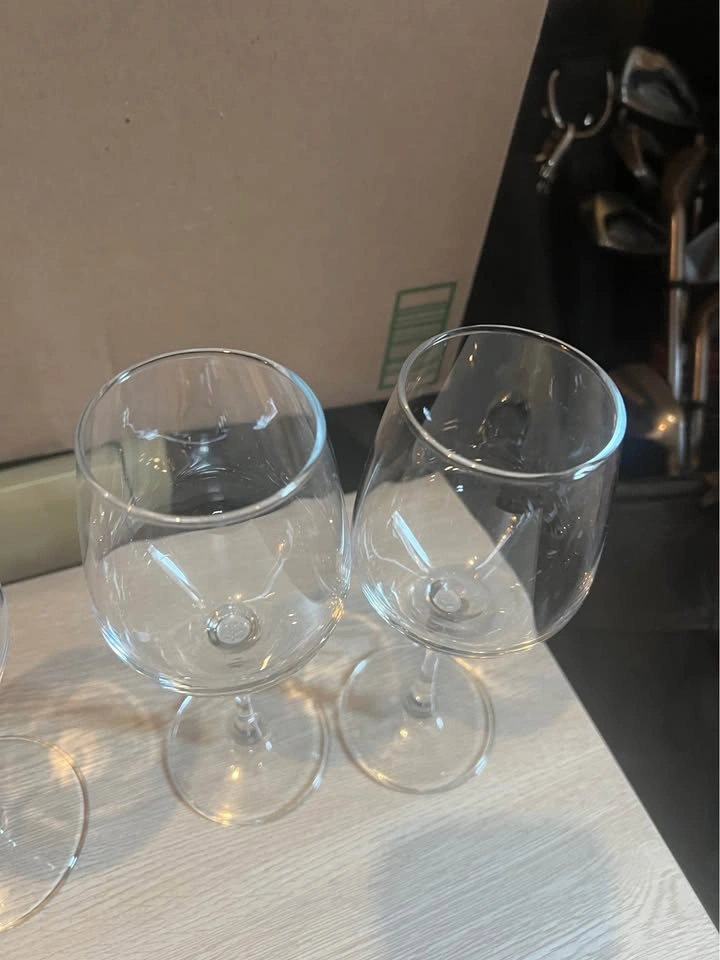 Set of 4 Elegant Stemmed Wine Glasses (2 Styles) - $25 - photo 3