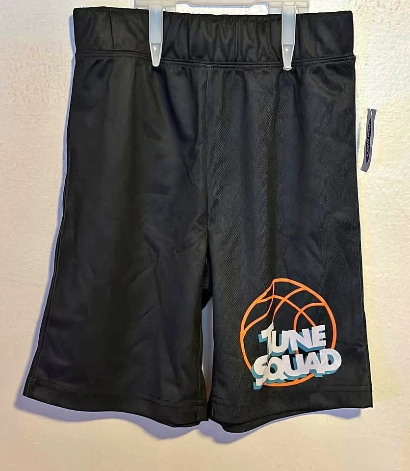 BOYS SHORTS SIZE:SMALL PRICE:$15 AGES: 6-7