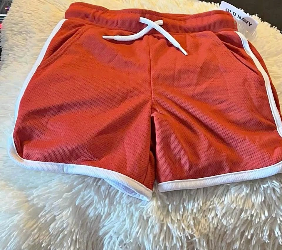 BOYS SHORTS SIZES:4T & 5T PRICE:$15