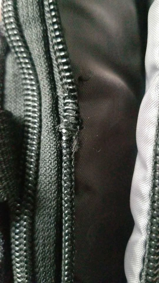 Swiss Gear NEW BACKPACK 1 ZIPPER BROKEN - photo 4