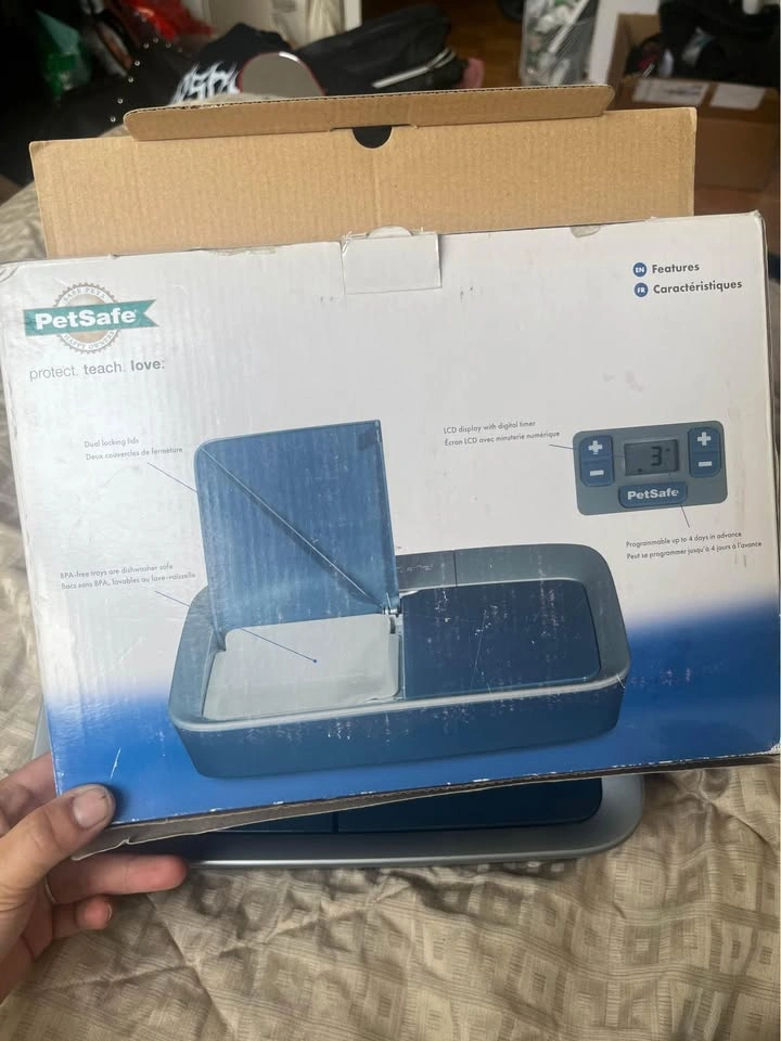 Automatic Digital Pet Feeder - photo 3