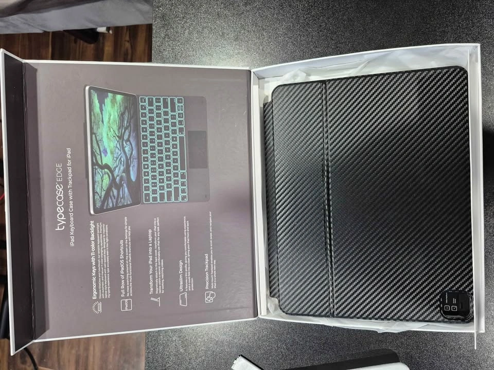 Typecase Edge Keyboard Case for iPad 10th Gen - photo 2