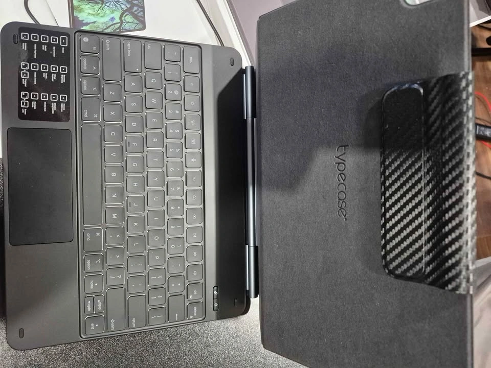 Typecase Edge Keyboard Case for iPad 10th Gen - photo 4