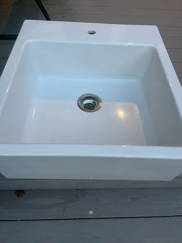 Apron front farmhouse style White Single bowl Sink