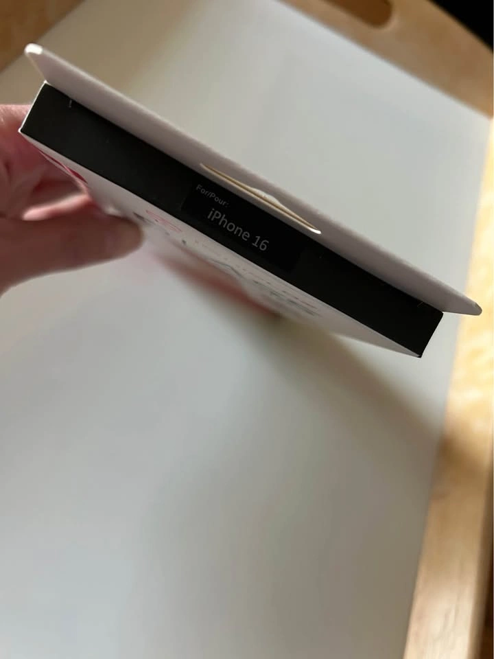 Brand New iShieldz Glass Screen Protector for iPhone 16 - photo 5