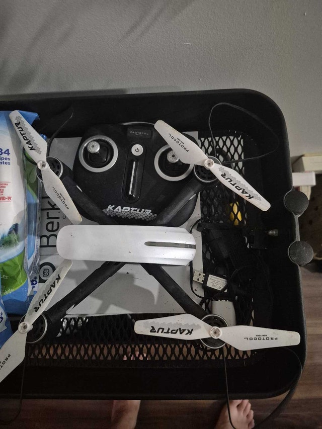 MUST SELL KAPTUR GPS II WiFi Drone with HD Camera — Like New - photo 4