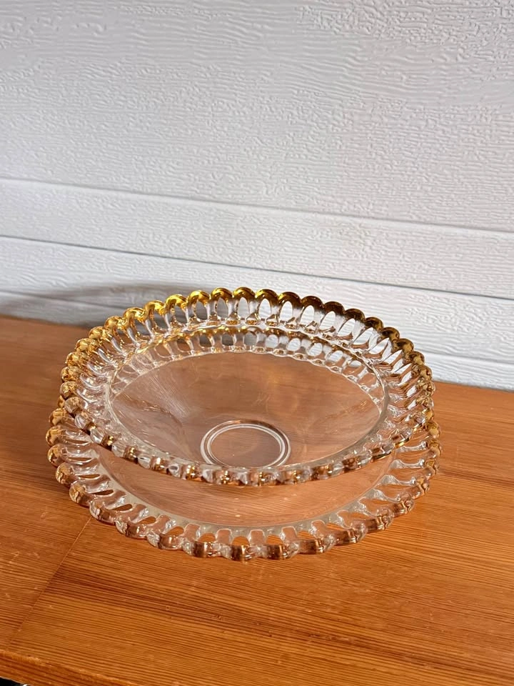 Glass gold scallop bowl & dishes set of 2