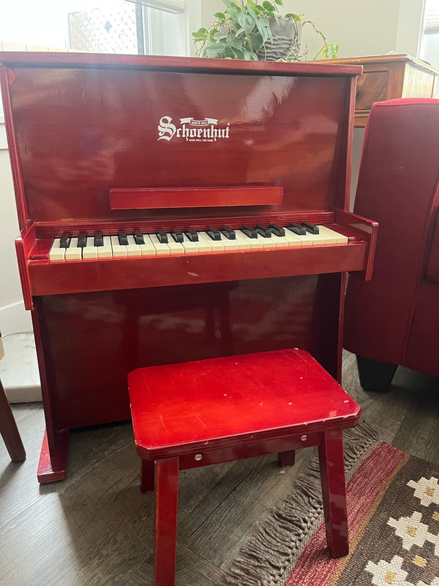 Schoenhut Kids Piano