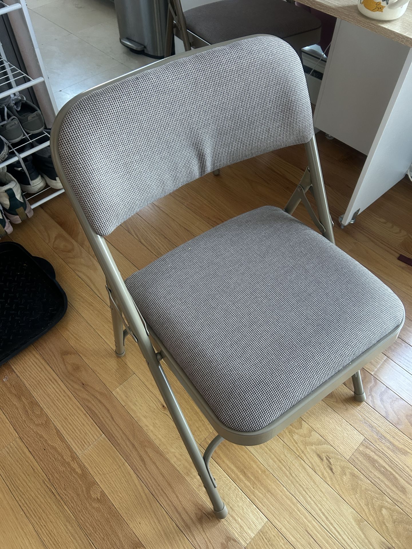Folding chair - photo 3