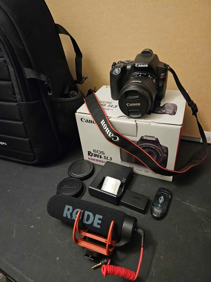 Canon EOS Rebel SL3 Kit + Accessories - photo 2