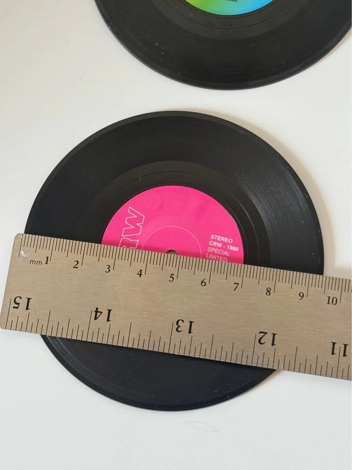 6 Retro Vinyl Record Coasters - photo 3