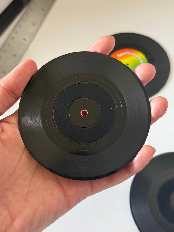 6 Retro Vinyl Record Coasters - photo 4
