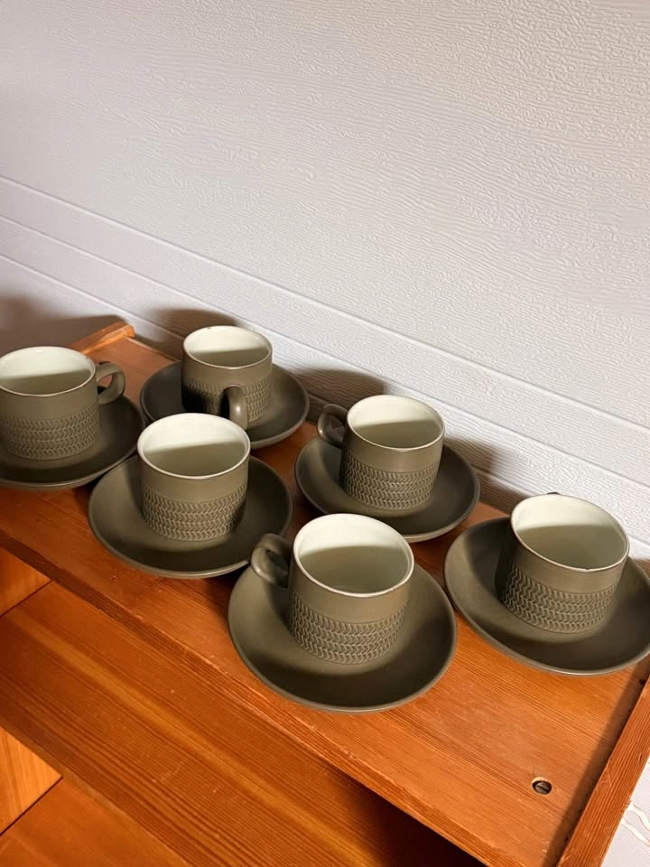 Denby Made in England Cups and Saucers Set of 6 - photo 2