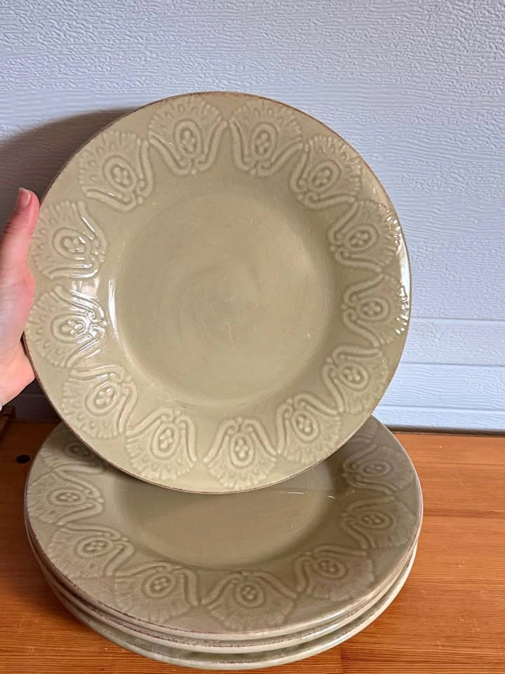 Set of 4 Le Faubourg Sage Green Embossed Dinner Plates