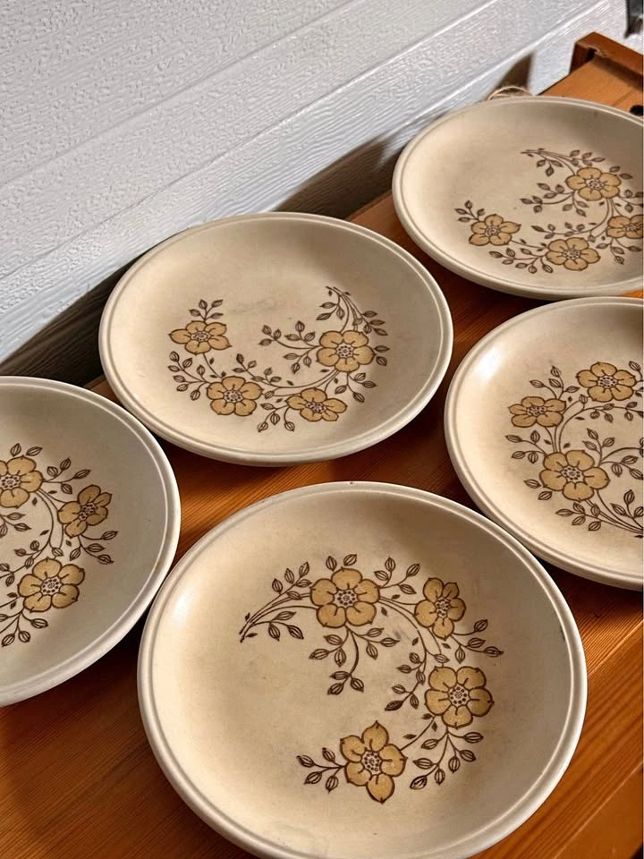 Biltons Ironstone Vintage Dessert Plates - 5 floral plates