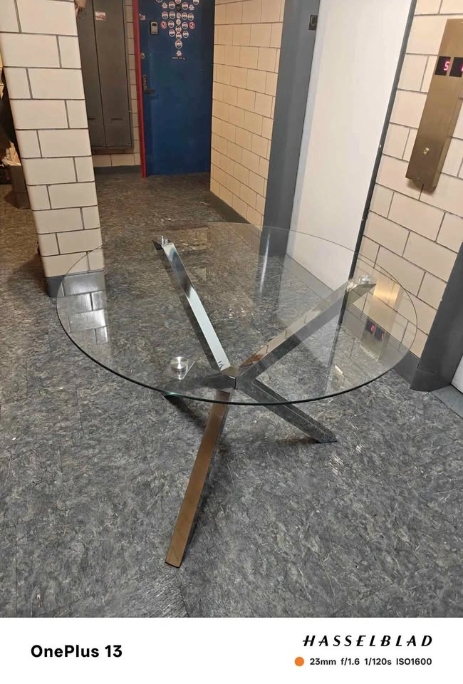 Vance Round Chrome Glass Top Dining Table (Seats 4)