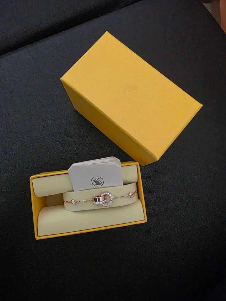 BNIB Swarovski Dextera Bracelet - photo 2