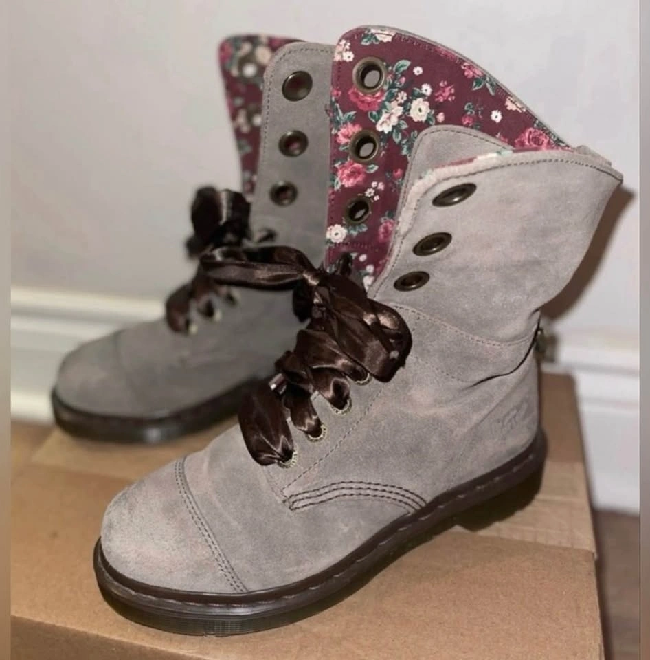 Dr Martens 1914 Triumph Grey/Taupe Floral Suede Boots Size 38 - photo 2