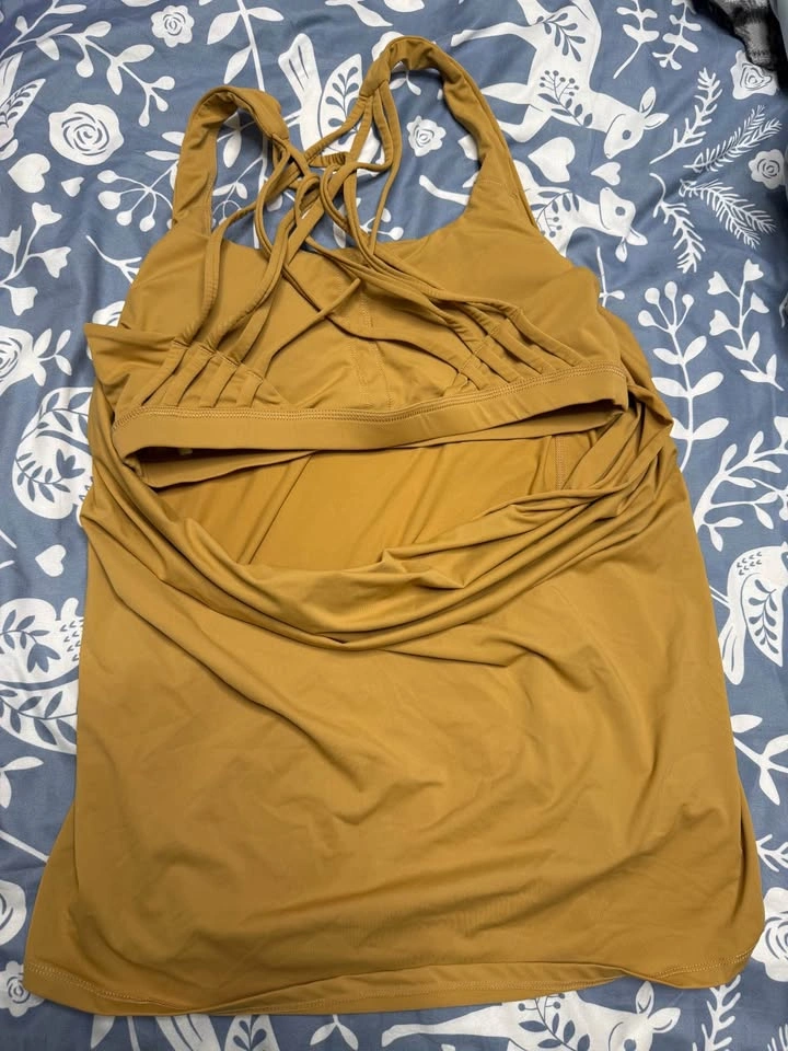 Brand 🌱 new no tag Size medium woman top located orleans - photo 2