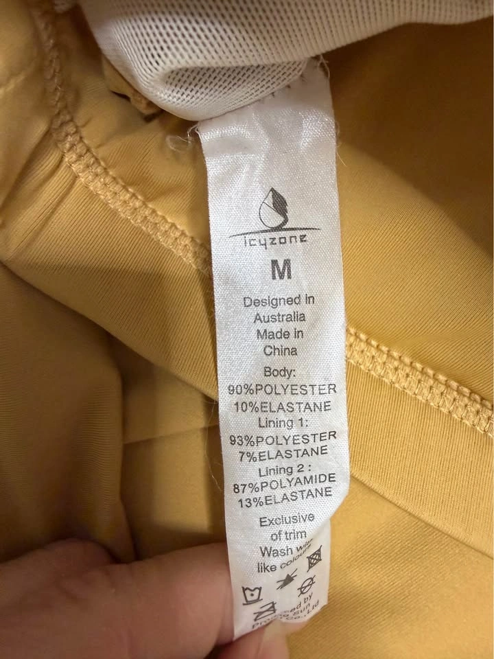 Brand 🌱 new no tag Size medium woman top located orleans - photo 3