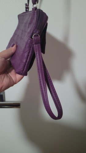 Tahari Convertible Crossbody Bag - photo 4