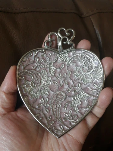 Cynthia Rowley Scroll Heart Trinket Jewelry Dish