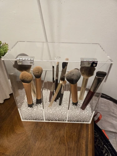 Acrylic Makeup Brush Holder - photo 5