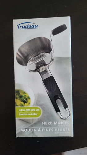 New in box Trudeau Herb Mincer