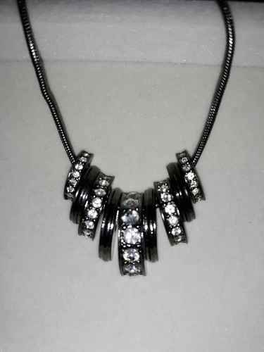 Black Metal Necklace With Rhinestones