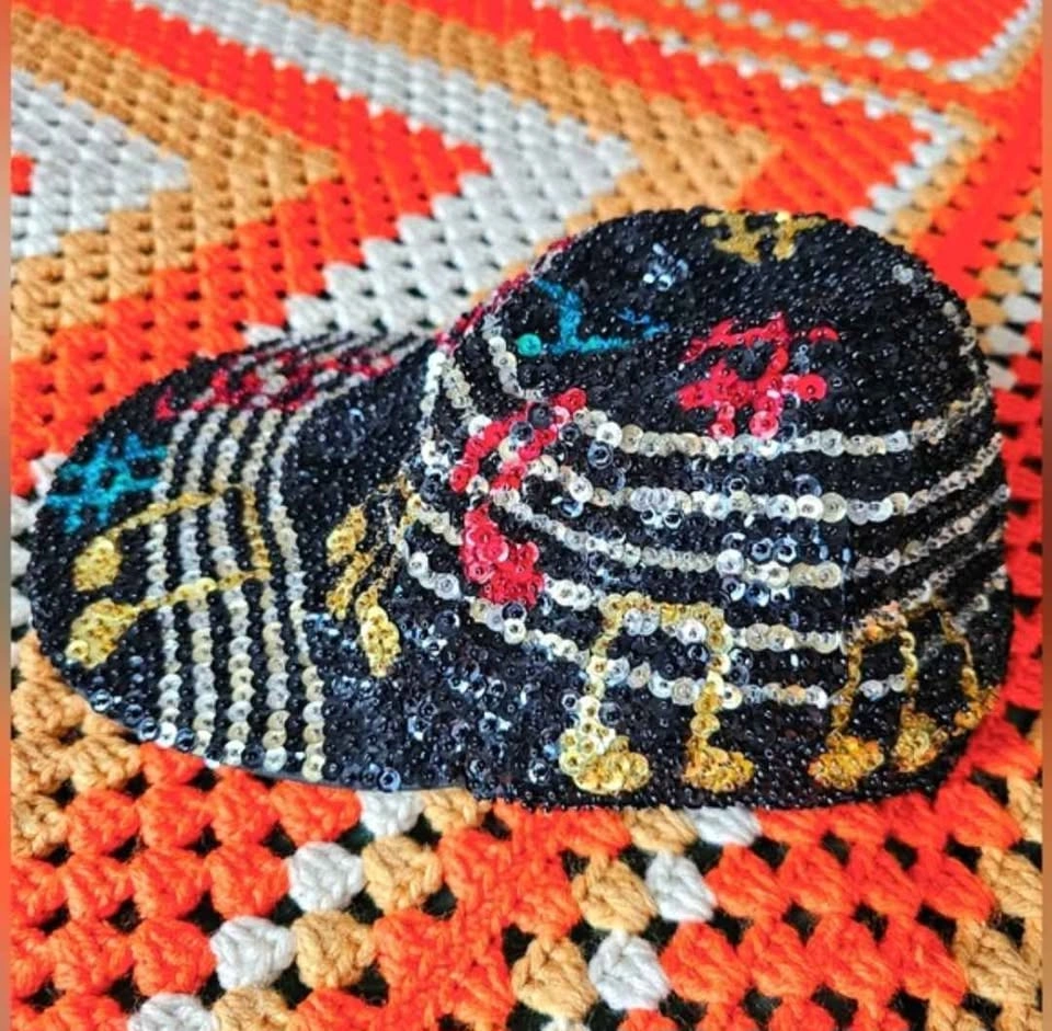Vintage Sequin Music Note Baseball Cap - photo 4