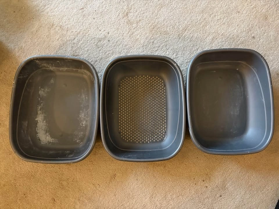 Sifting litter box - photo 2