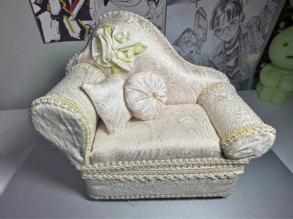 Vintage Jewelry Holder Couch
