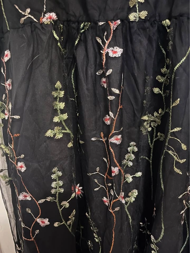 BloomChic Black Maxi Dress w/ Floral Embroidery - Size 18-20 - photo 4