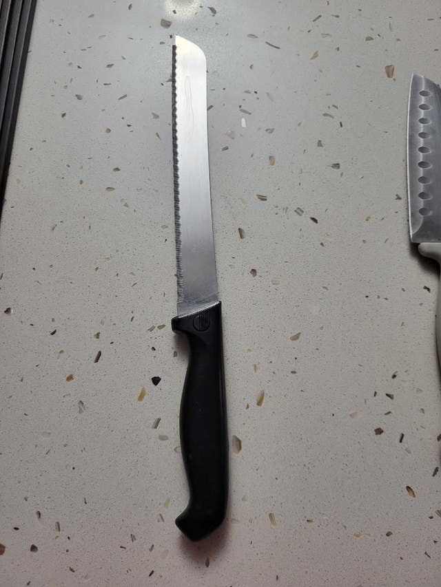 Bread Knife