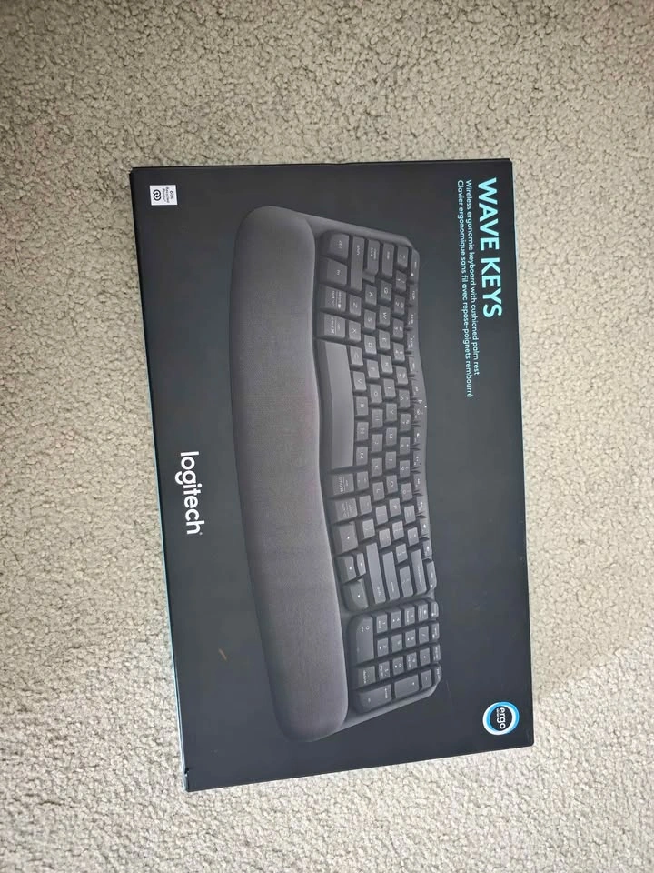 BNIB Logitech Ergonomic Keyboard - photo 2