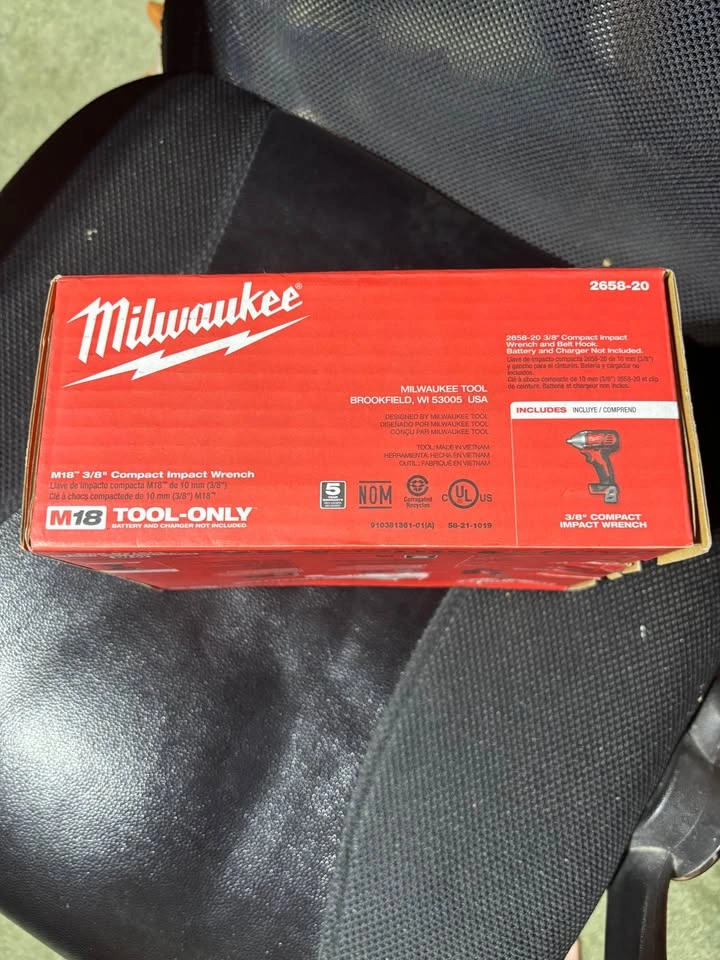 Milwaukee Compact Impact Wrench 3/8" - photo 4
