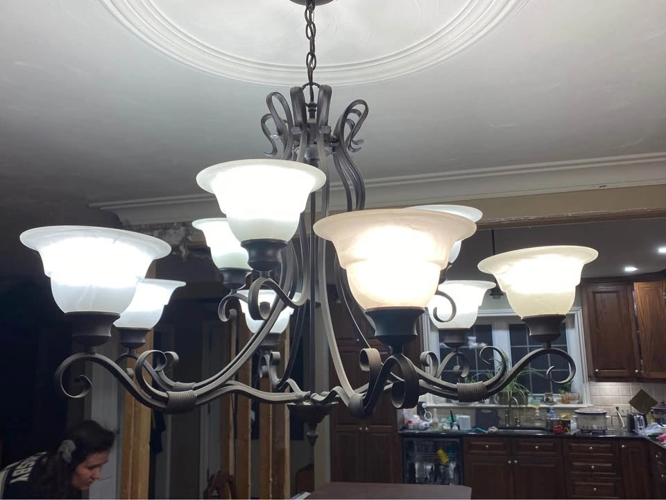 Wrought iron chandelier with 9 lights and covers - photo 3
