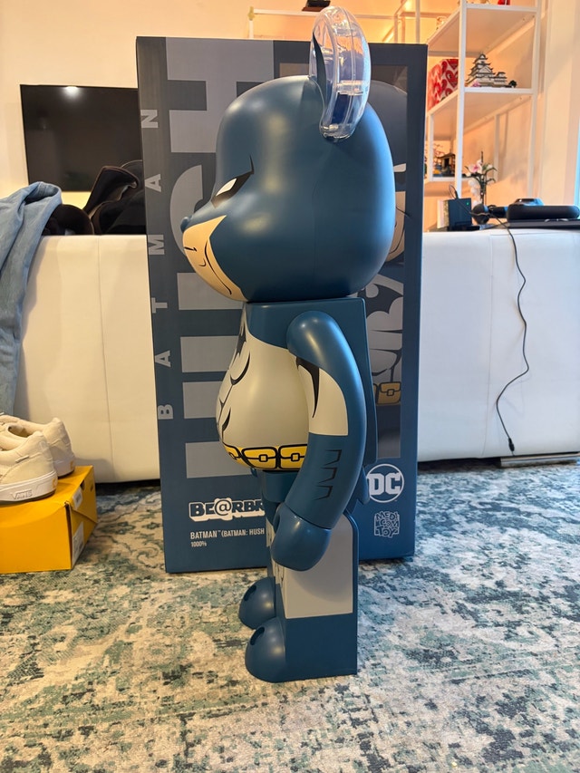 Batman Bearbrick 1000% Hush Version - photo 3