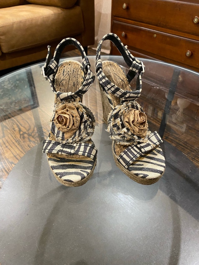Parisian Wedge Sandals - Size 8 - photo 2
