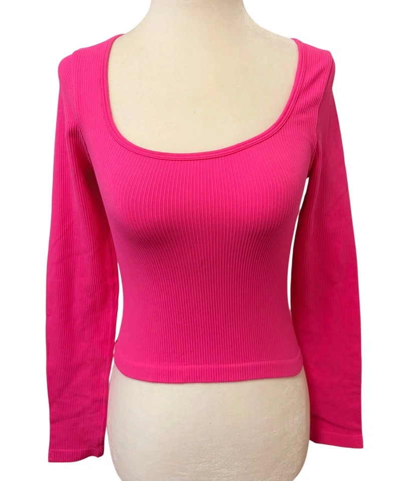 NEW Ribbed Long Sleeve Small Scoop Neck Crop Top Pink Barbiecore - photo 2