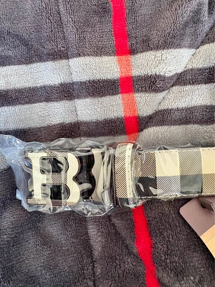 Burberry belt