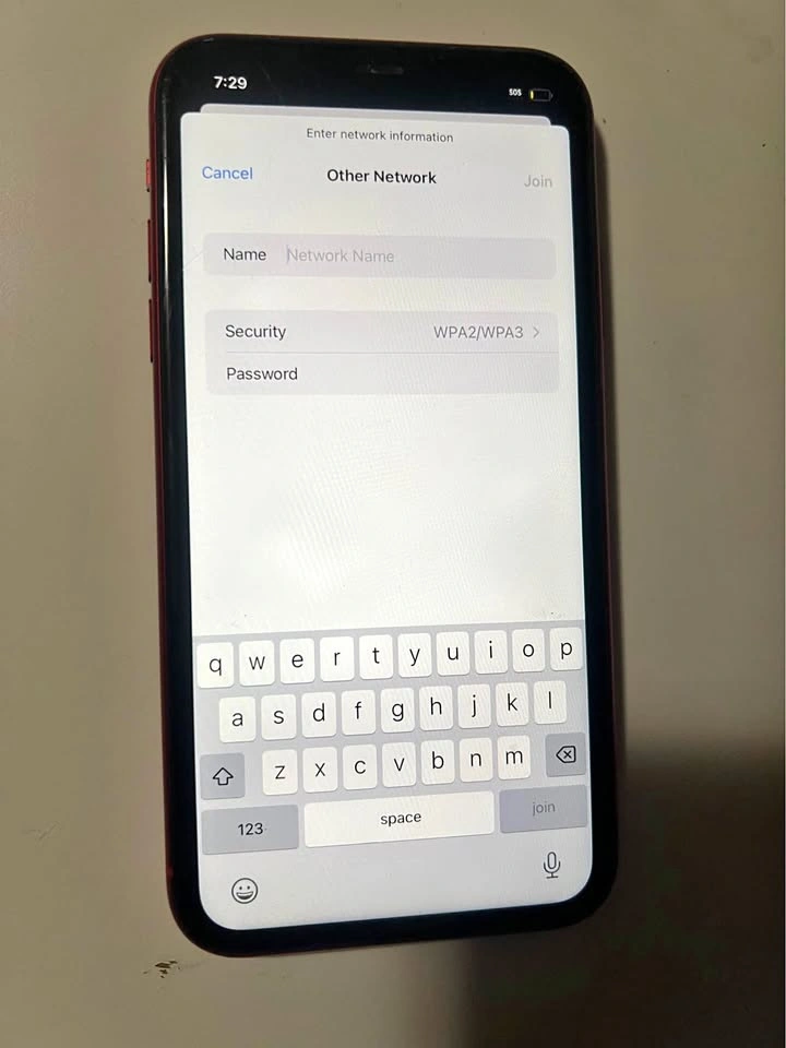 iPhone 11 Red - iCloud Locked