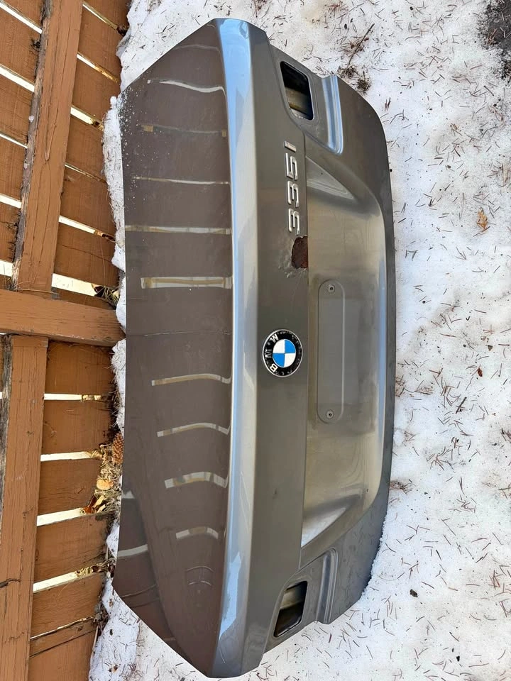 E92 335i Trunk