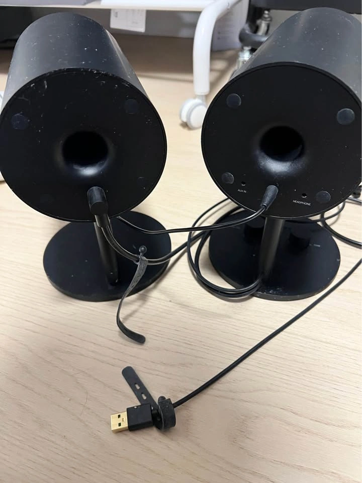 RAZER™ NOMMO CHROMA Speaker - photo 2