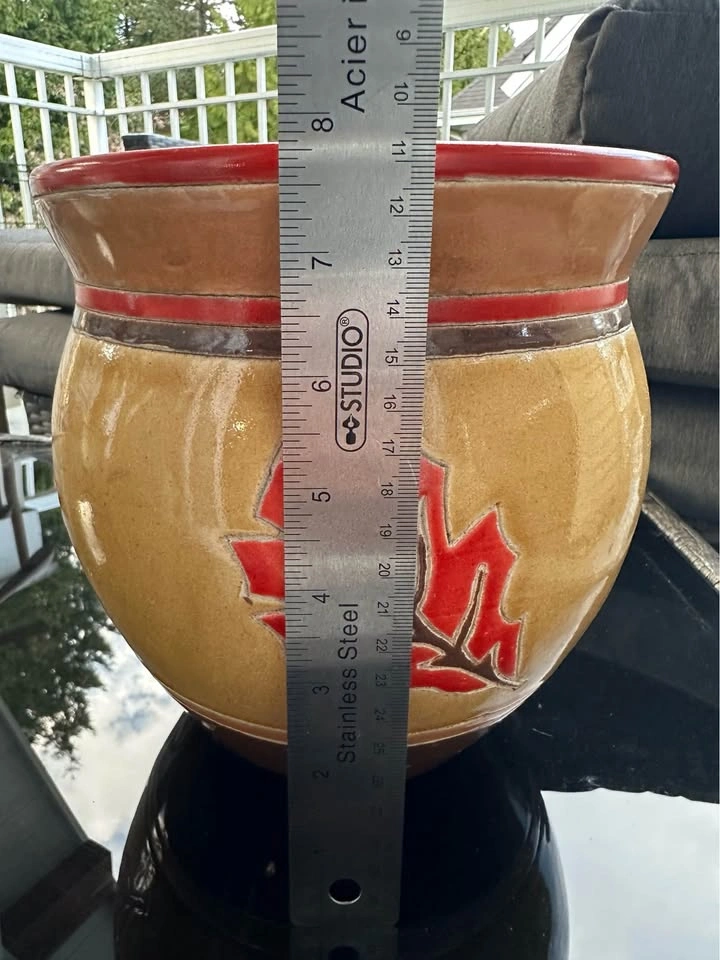 Tan Ceramic Planter Pot Red Leaf Design - photo 3