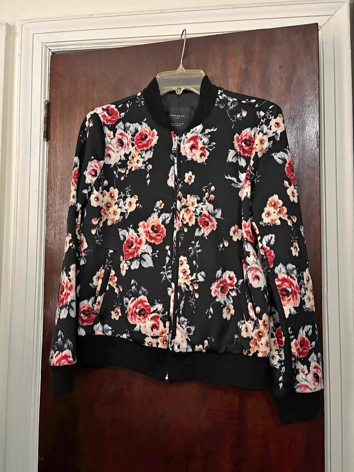 Zara women’s S floral jacket