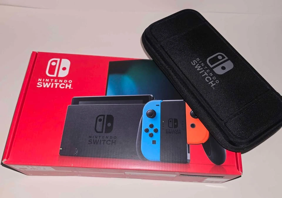 Mint Nintendo Switch v2 (non-LED) - photo 3